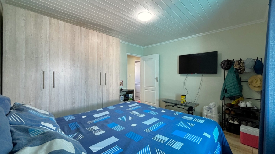 3 Bedroom Property for Sale in Hanover Park Western Cape